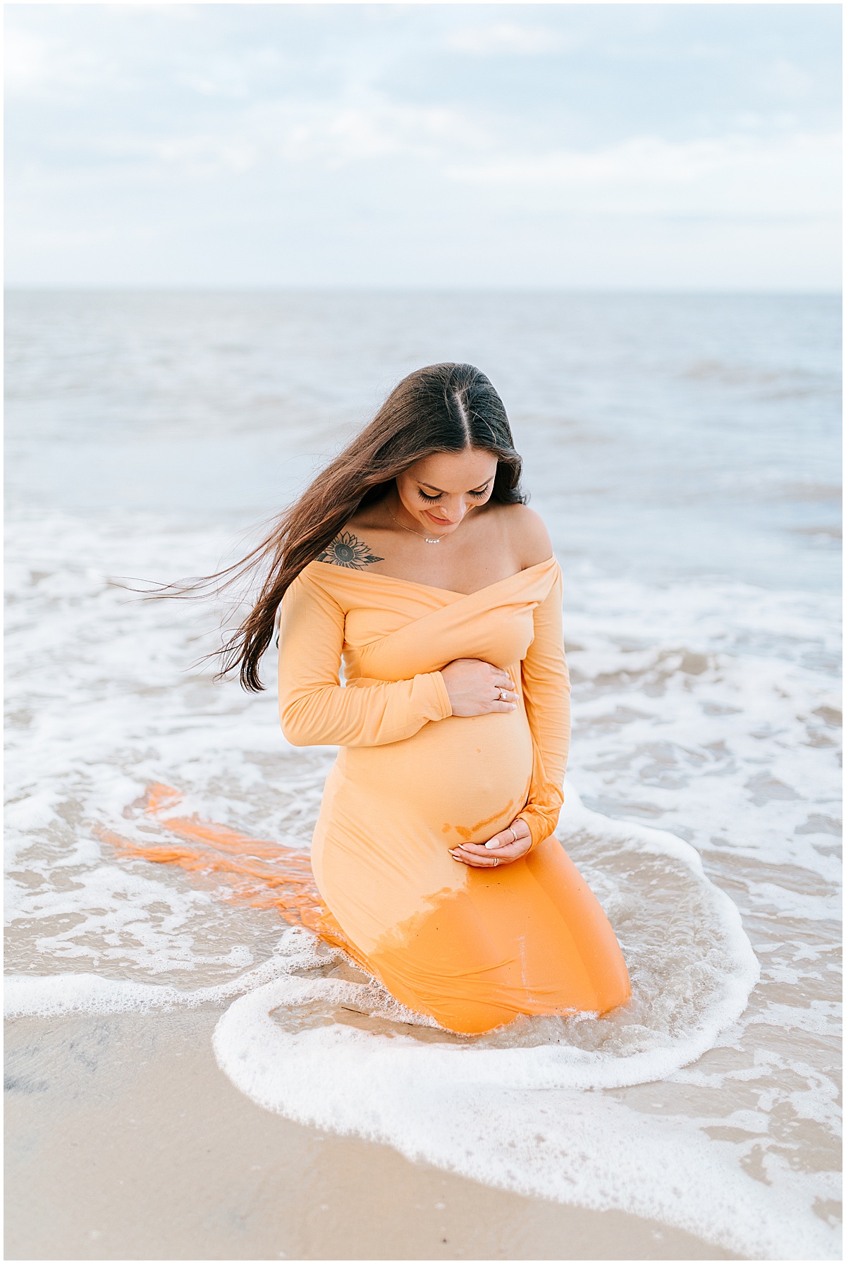 Seaside Maternity Portraits in Slaughter Beach Delaware