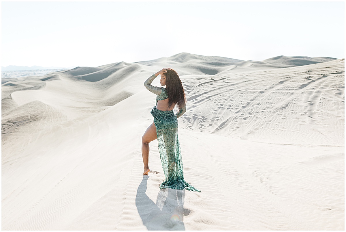 destination birthday portraits at gleams sand dunes in socal