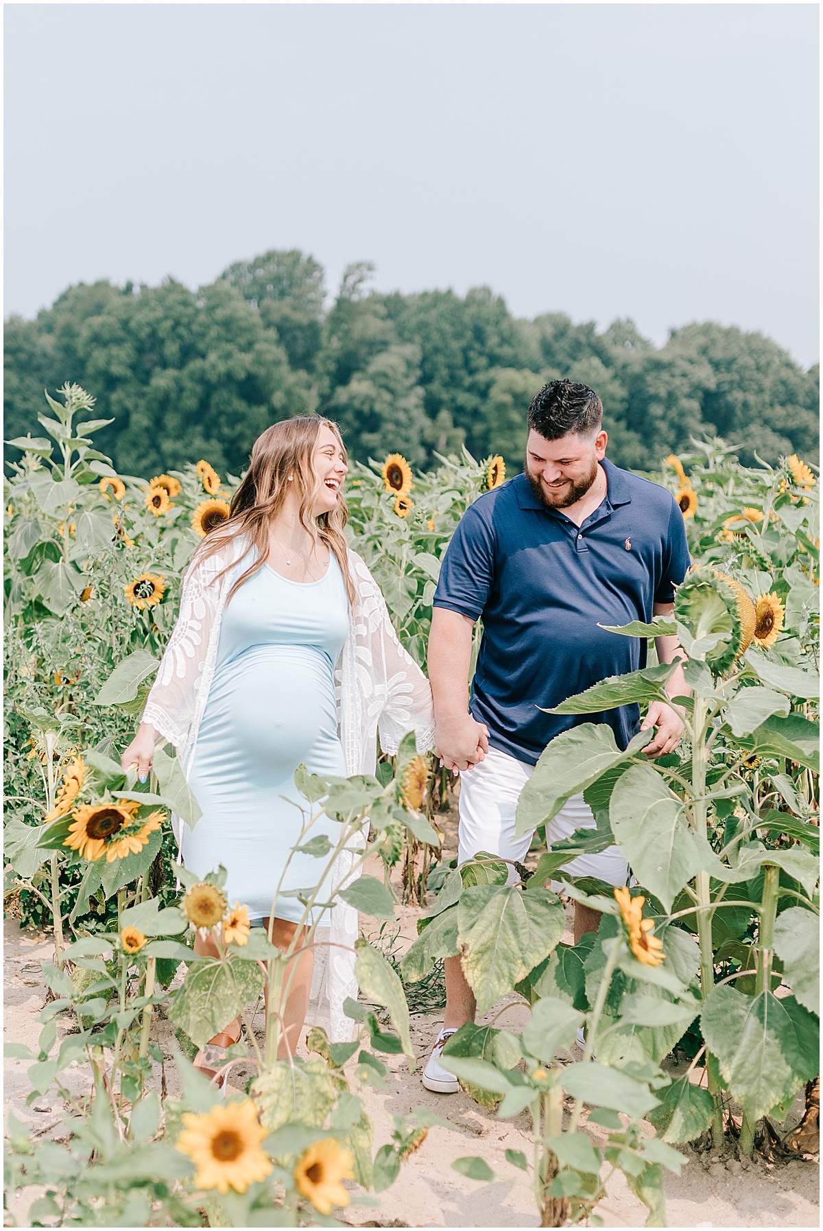 sunflower field maternity portraits