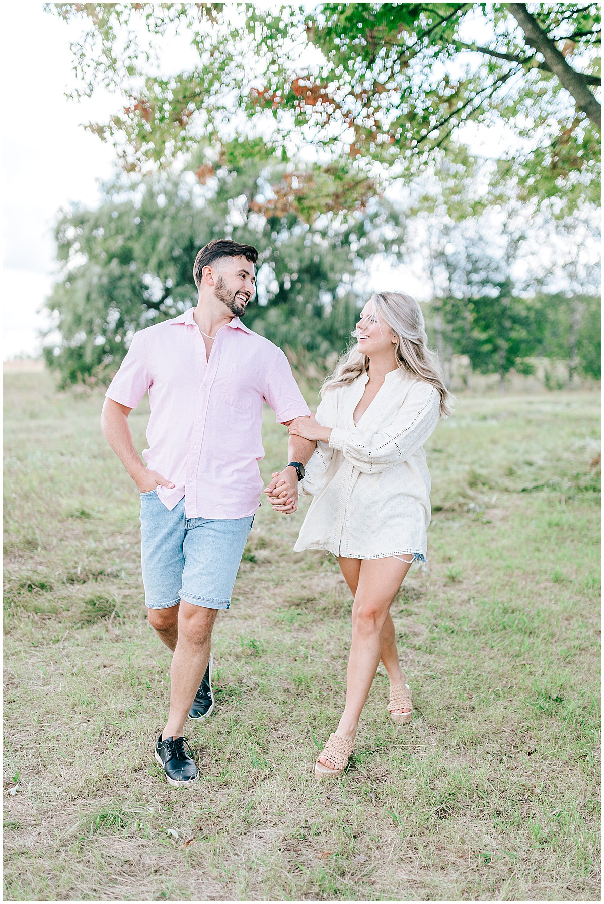 anniversary couple portraits outdoor in Delaware