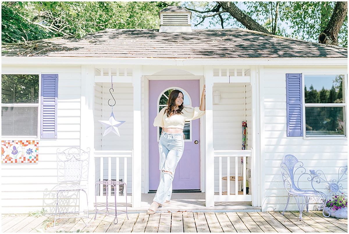 lavender fields senior portraits by liz Martinez creations 